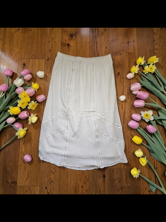 Old Navy Dresses & Skirts - Old Navy White Panel-Accent Midi Skirt Size M